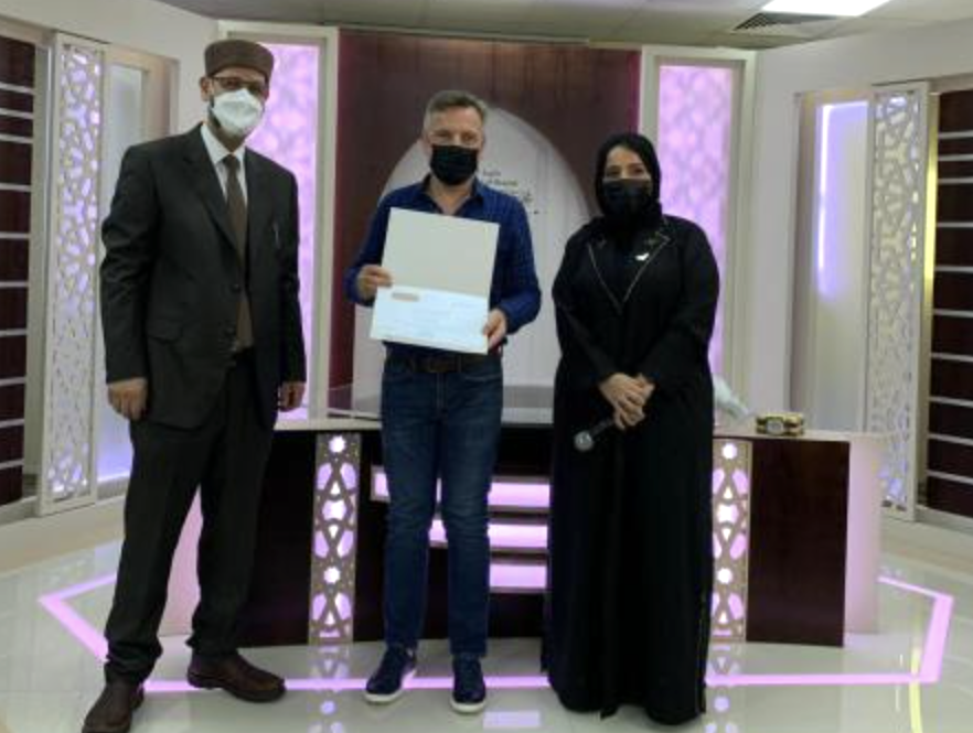 16 students from eight countries graduate Arabic course at Arabic Language Academy in Sharjah